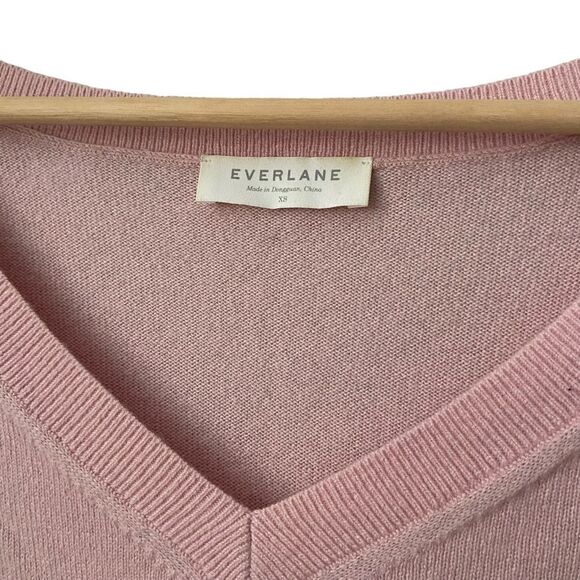 Everlane The Cotton Long Sleeve V-Neck Oversized Cropped Sweater Pink in Size XS - Picture 5 of 10